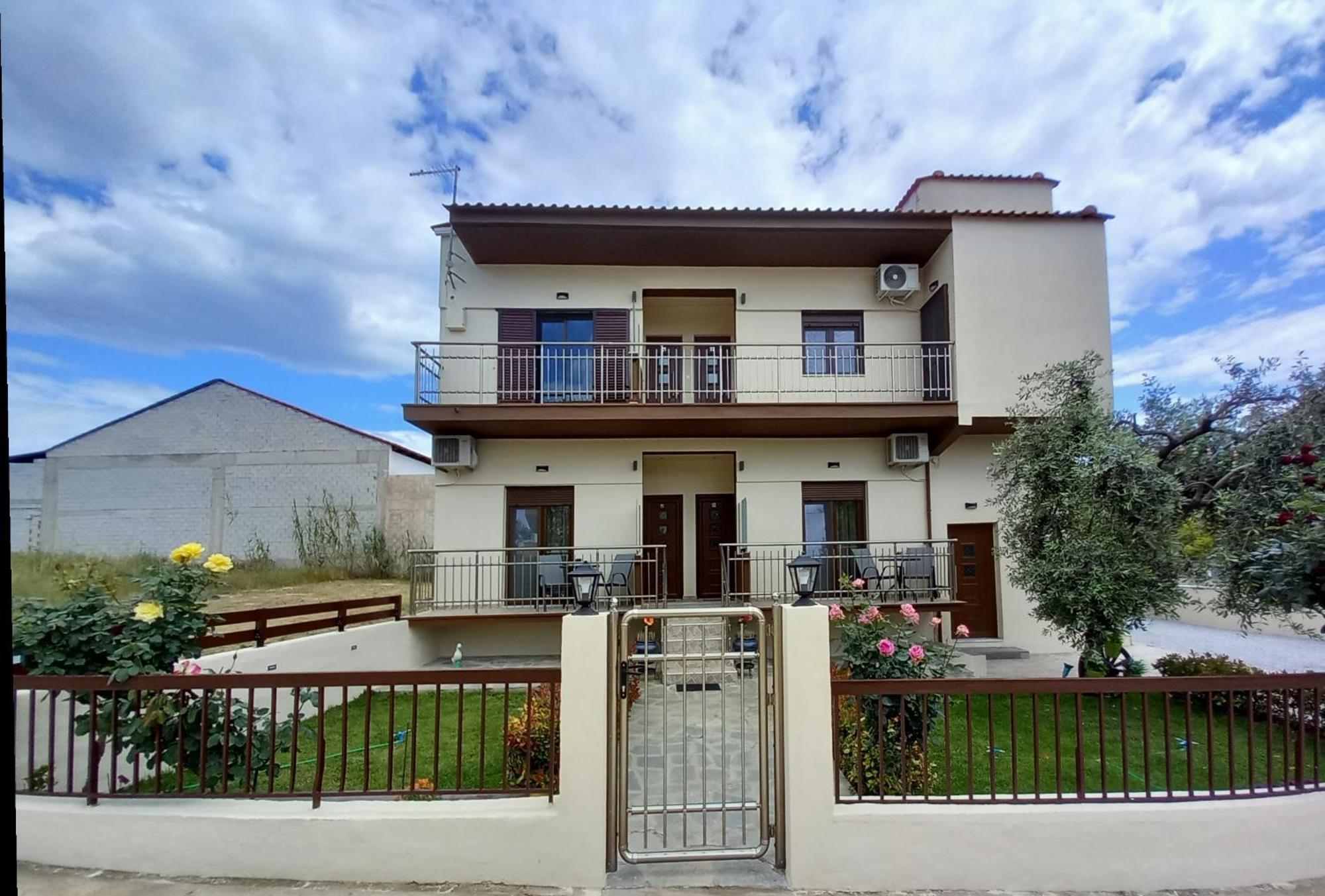 פוטוס Maria Dina Apartments 1 מראה חיצוני תמונה