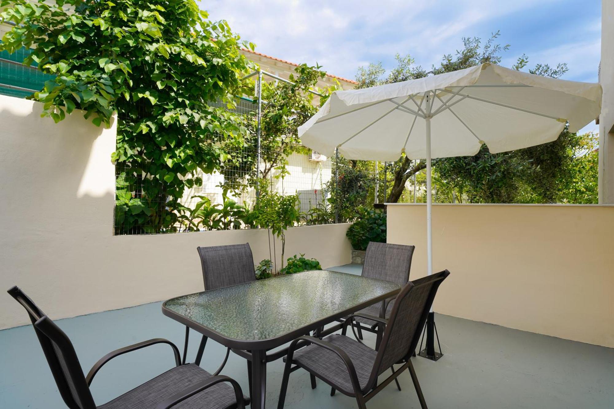 פוטוס Maria Dina Apartments 1 מראה חיצוני תמונה