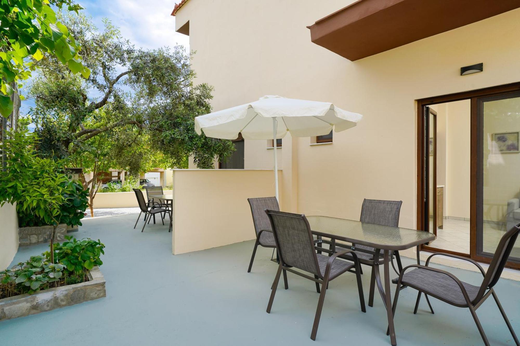 פוטוס Maria Dina Apartments 1 מראה חיצוני תמונה